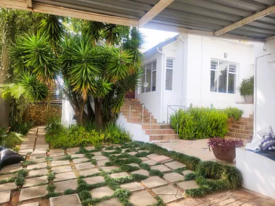 3 Bedroom House For Sale in Johannesburg - FvG3.webp