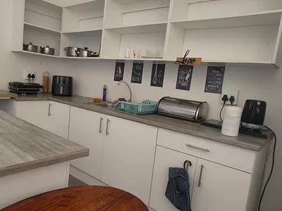 3 Bedroom Apartment To Rent in Port Elizabeth - xh0W.webp