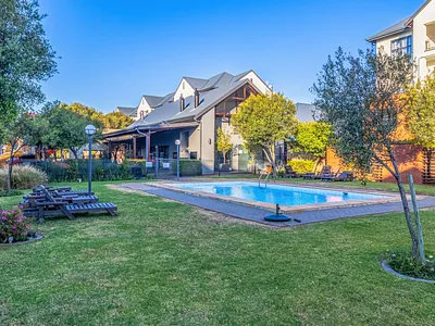 2 Bedroom Townhouse For Sale in Edenvale - JLgI.webp