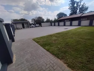 2 Bedroom Townhouse For Sale in Pretoria - M6Lr.webp