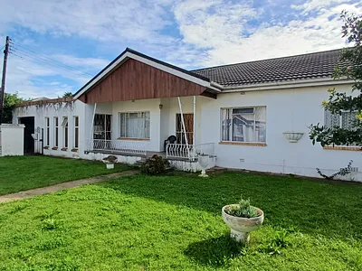 3 Bedroom House For Sale in Despatch - BuVw.webp