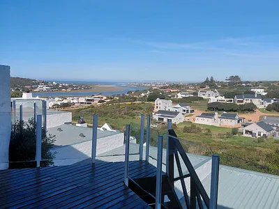 3 Bedroom Apartment For Sale in Stilbaai West, Stilbaai - jV4f.webp