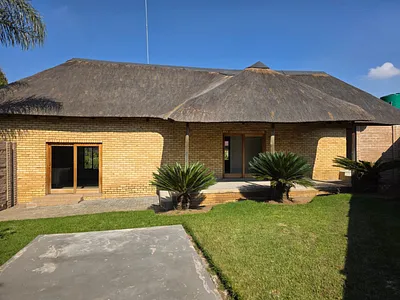 2 Bedroom House To Rent in Benoni - FOnB.webp