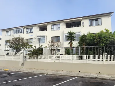 1 Bedroom Apartment To Rent in Cape Town - img