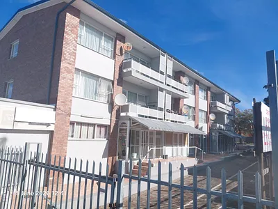 2 Bedroom Apartment To Rent in Port Elizabeth - img