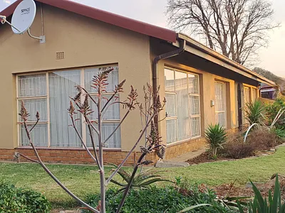 4 Bedroom House For Sale in Springs - z2xd.webp