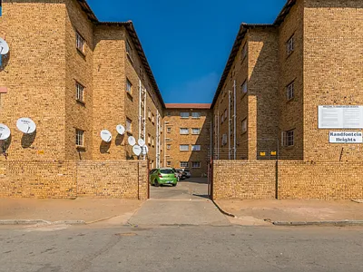 1 Bedroom Apartment For Sale in Randfontein - AyVo.webp