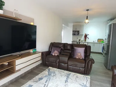 3 Bedroom Townhouse For Sale in Durban North - mzXq.webp