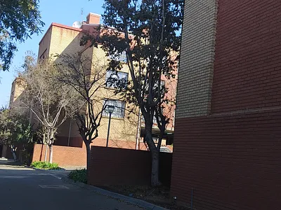 1 Bedroom Apartment For Sale in Witbank - jYmU.webp