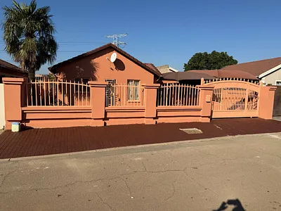 3 Bedroom House For Sale in Pretoria - A4xa.webp