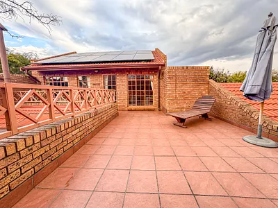 2 Bedroom Apartment To Rent in Pretoria - ut8L.webp