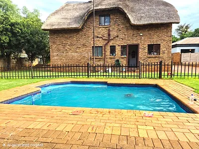 3 Bedroom House For Sale in Akasia - DwrE.webp