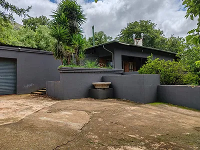 4 Bedroom House For Sale in Pretoria - img