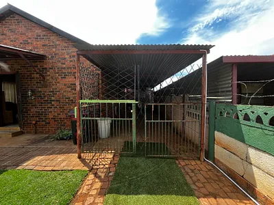 2 Bedroom House For Sale in Pretoria - JNoa.webp