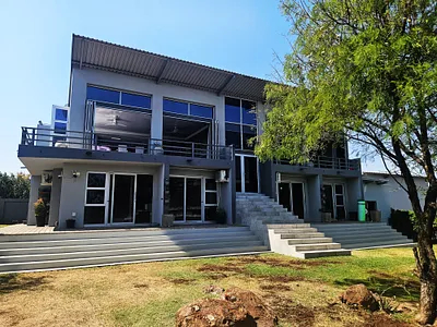 4 Bedroom House For Sale in Pretoria - 7x8g.webp