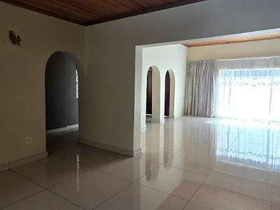 5 Bedroom House For Sale in Pretoria - aKTF.webp