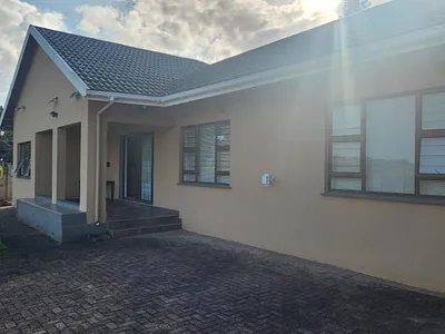 3 Bedroom House For Sale in Margate - YYpD.webp