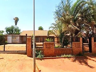 2 Bedroom House For Sale in Akasia - BYei.webp