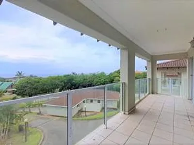 3 Bedroom Townhouse For Sale in Margate - ksYp.webp
