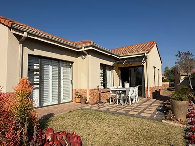2 Bedroom Townhouse For Sale in Pretoria - S1qm.webp