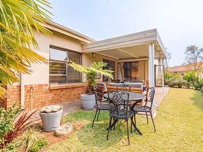 3 Bedroom Townhouse For Sale in Pretoria - x2Eq.webp