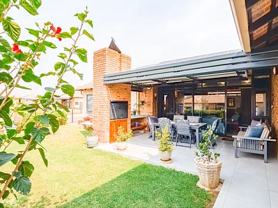 2 Bedroom Townhouse For Sale in Pretoria - xU7c.webp