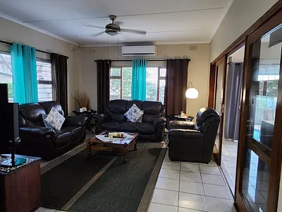 4 Bedroom House For Sale in Margate - AmmU.webp