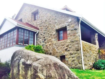 4 Bedroom House For Sale in Margate - AUBy.webp