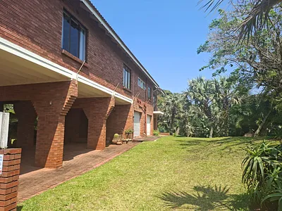3 Bedroom House For Sale in Port Edward - kvjl.webp