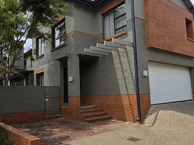 3 Bedroom Townhouse For Sale in Pretoria - img