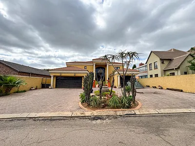 6 Bedroom House To Rent in Pretoria - img