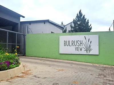 2 Bedroom Apartment For Sale in Benoni - OQE4.webp