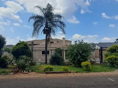 5 Bedroom House For Sale in Pretoria - STm6.webp