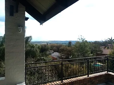 4 Bedroom House For Sale in Pretoria - img