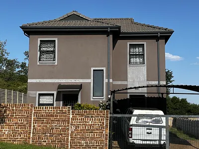3 Bedroom Apartment For Sale in Pretoria - 3YEd.webp