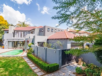 4 Bedroom House For Sale in Pretoria - img