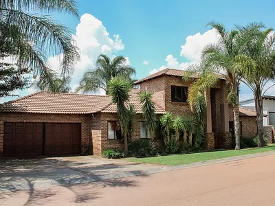 4 Bedroom House For Sale in Pretoria - T0oo.webp