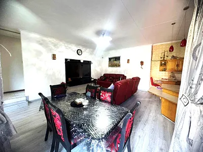 5 Bedroom House For Sale in Pretoria - t72v.webp