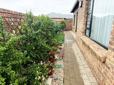 3 Bedroom House For Sale in Pretoria - img