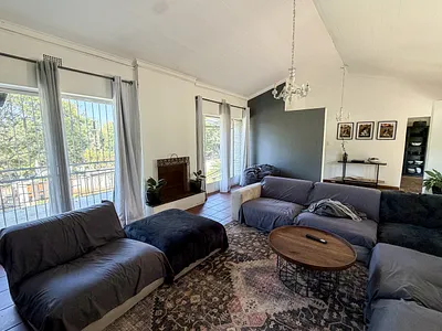 3 Bedroom House For Sale in Pretoria - 1POj.webp