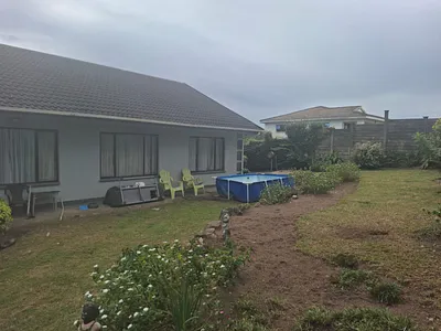 3 Bedroom House For Sale in Margate - ZYYP.webp