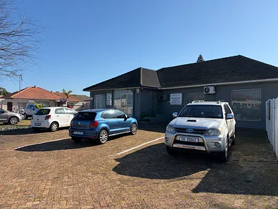 5 Bedroom House For Sale in Brackenfell - FwFE.webp