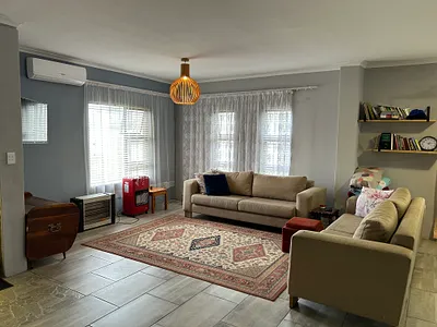 4 Bedroom House For Sale in Bellville - img