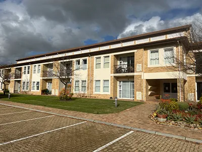 2 Bedroom Apartment For Sale in Brackenfell - 1gPz.webp