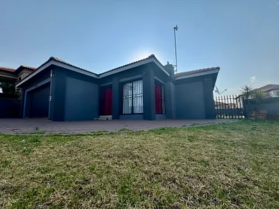 4 Bedroom House For Sale in Middelburg - AUCT.webp