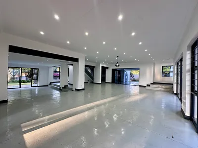 4 Bedroom House For Sale in Middelburg - img