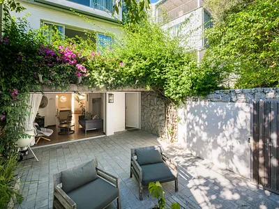 4 Bedroom Apartment For Sale in Cape Town - img