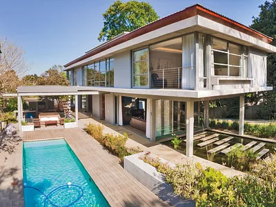 4 Bedroom House For Sale in Cape Town - Lw8r.webp