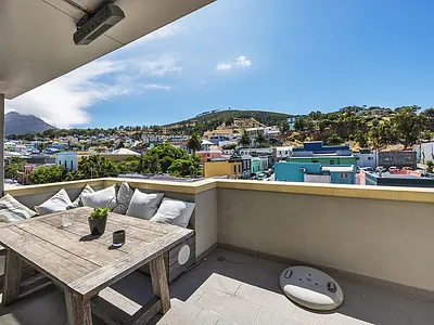 2 Bedroom Apartment For Sale in Cape Town - VGqq.webp