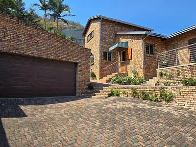 4 Bedroom House For Sale in Nelspruit - riJP.webp